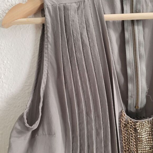 Aryn K Tank Top Women's Size S 100% Silk Grey Pleated Metal Embellishments - Picture 5 of 8